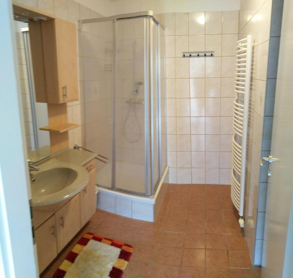 Appartamento Haus Kiko Velden am Wörthersee Esterno foto